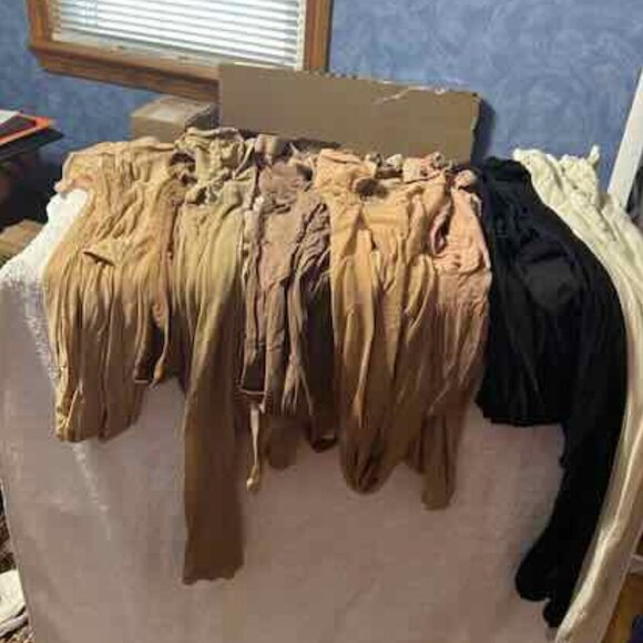 Lot of 15 Pairs Previously Worn Pantyhose - Picture 2 of 12